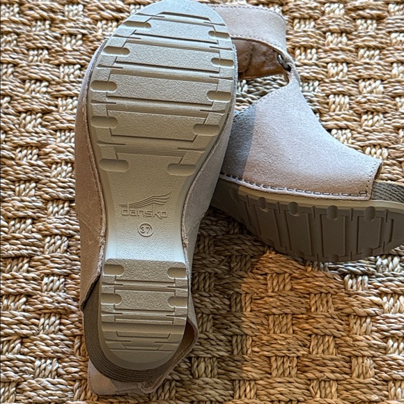 Dansko Taylin Nubuck Taupe Open-Toe Sandals - Picture 6 of 6